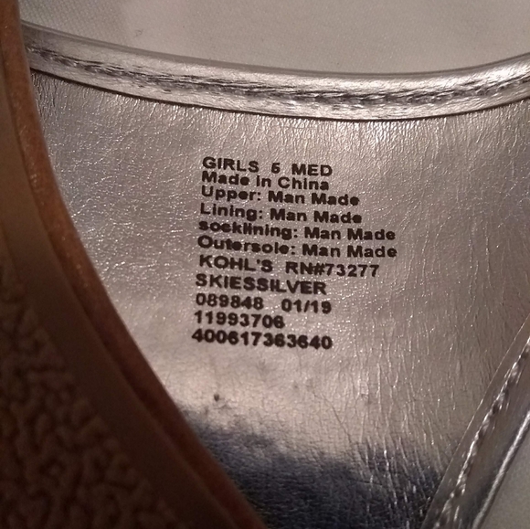 *NIB*  SO Girls "Skies" Silver Sandals Sz. 5 - Picture 2 of 6